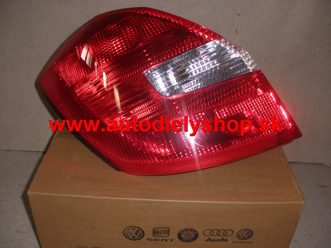 Škoda FABIA 3/2010- zadné svetlo Lavé,HB/Kombi  / Originál / 