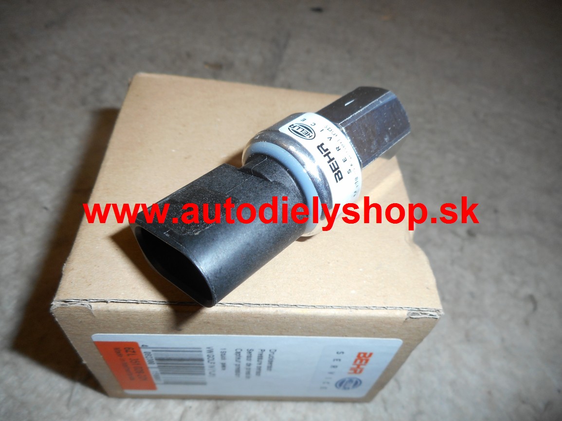 Peugeot 207 5/06- tlakový spínač klimatizácie /HELLA/