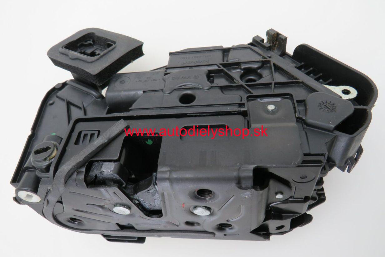 Seat TOLEDO 10/2012- zámok zadných dverí Lavý
