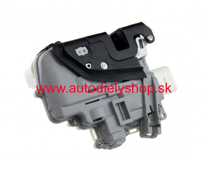 Seat EXEO 12/2008- zámok predných dverí s cent. zamknutím,Pravý