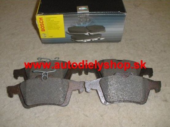 MAZDA 3 10/03-6/09 zadné platničky Sada / BOSCH /