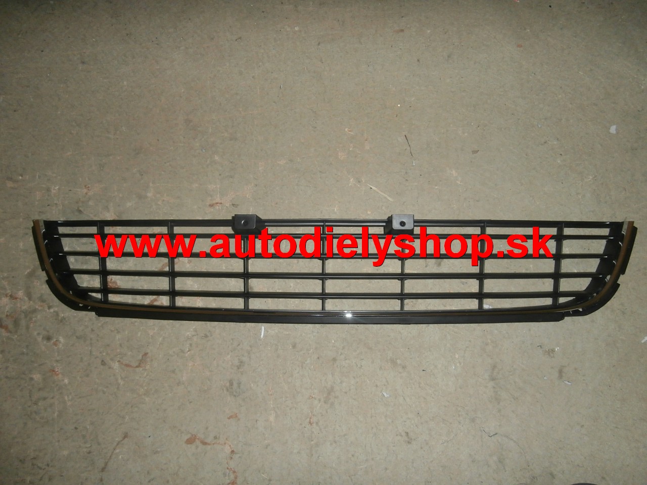 VW GOLF VI 10/08-  kryt v nárazníku,Stred,s chromom