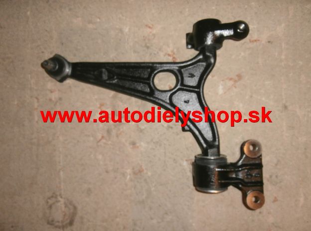  Peugeot 807 6/02- spodné rameno ľavé priemer čapu 14mm