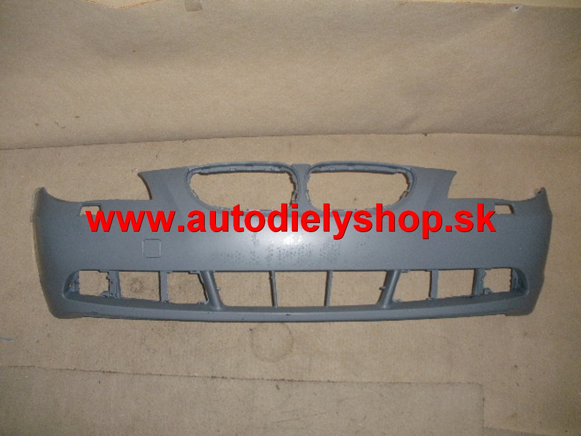 BMW 5 E60 8/03-4/07 predný nárazník / r.v.03-2/07 / so senzormi