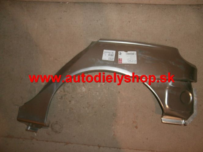 Renault Megane 3/99-11/02 zadný lem Pravý,HB