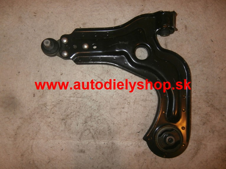  Mazda 121 1/96-2/00 predné rameno Lavé / bez serva /