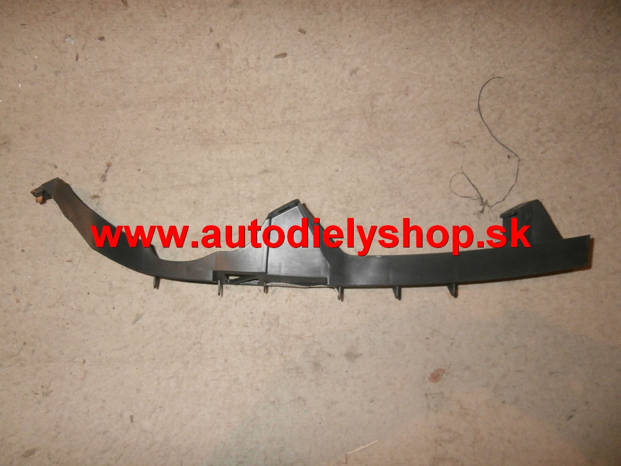 Mazda 3  6/09 Lem zadného blatníka- pravý