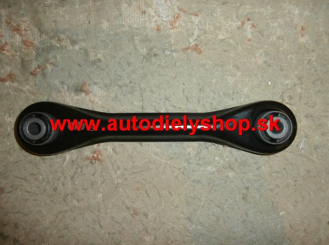 Mazda 3 6/09 zadné rameno horné obojstranné  / zpredu /