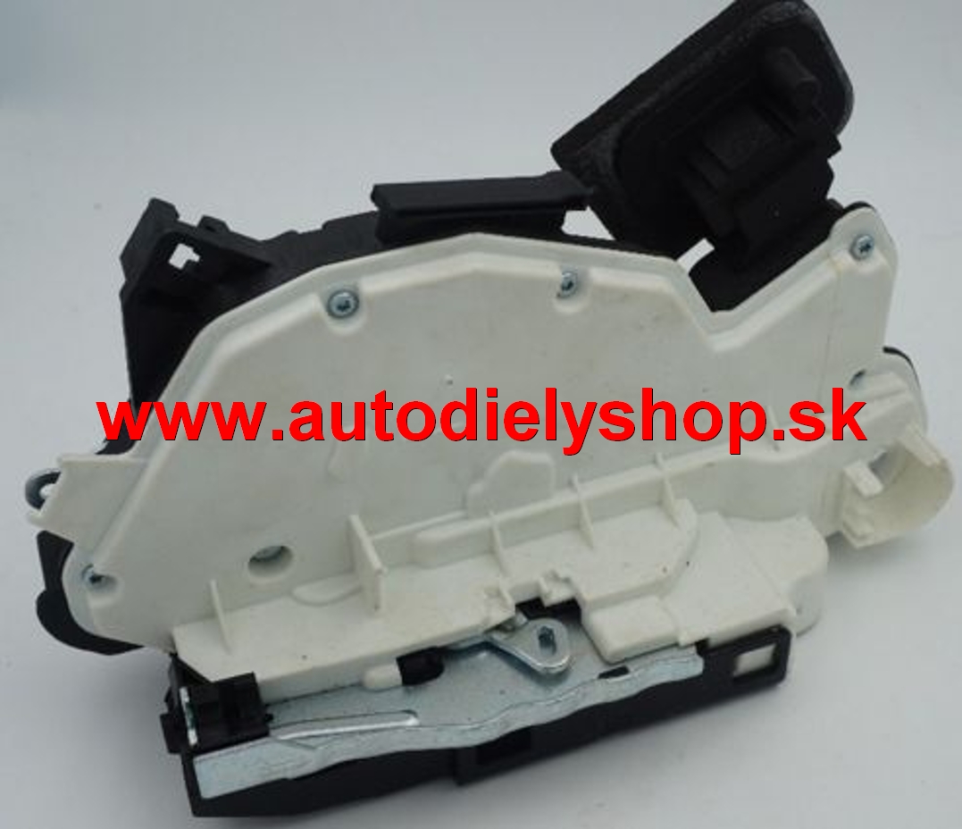 Škoda RAPID 07/2012- zámok zadných dverí Lavý