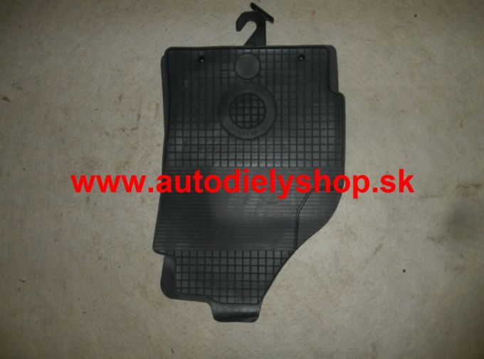 Ford FOCUS 3/2011- gumové koberce čierne 4ks
