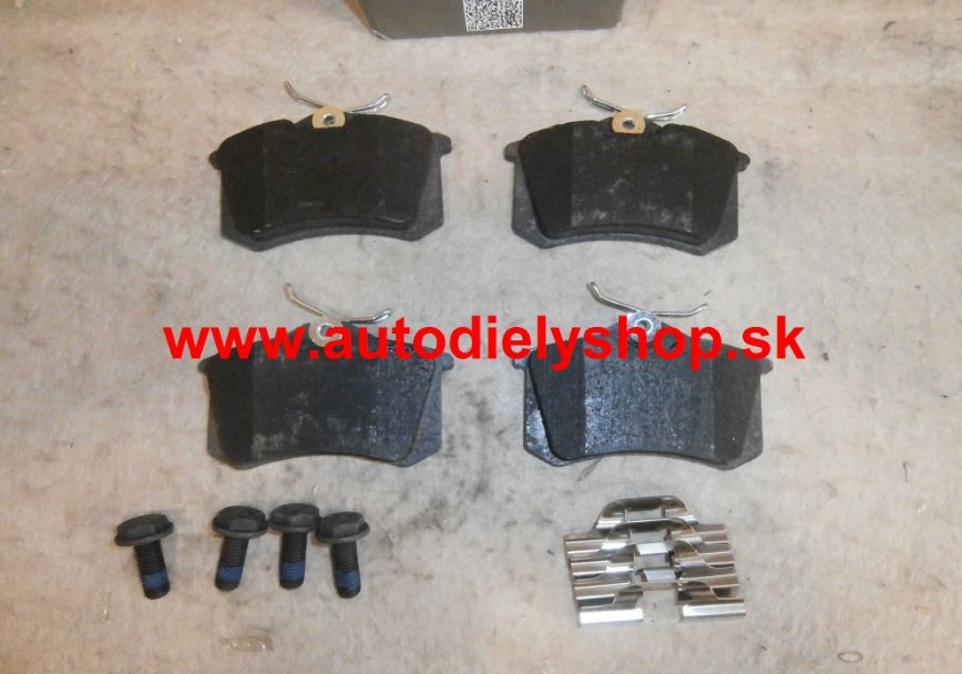 VW POLO 06/09- zadné platničky Sada / TRW /