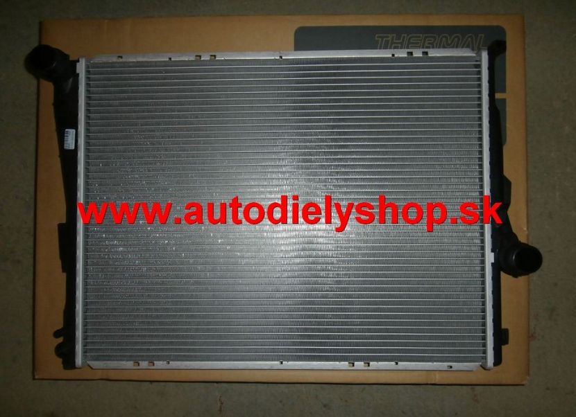 BMW Z4 (E85) 02/03- chladič vody 2,0i-2,2i-2,5i-3,0i-Z4M AUTOMAT