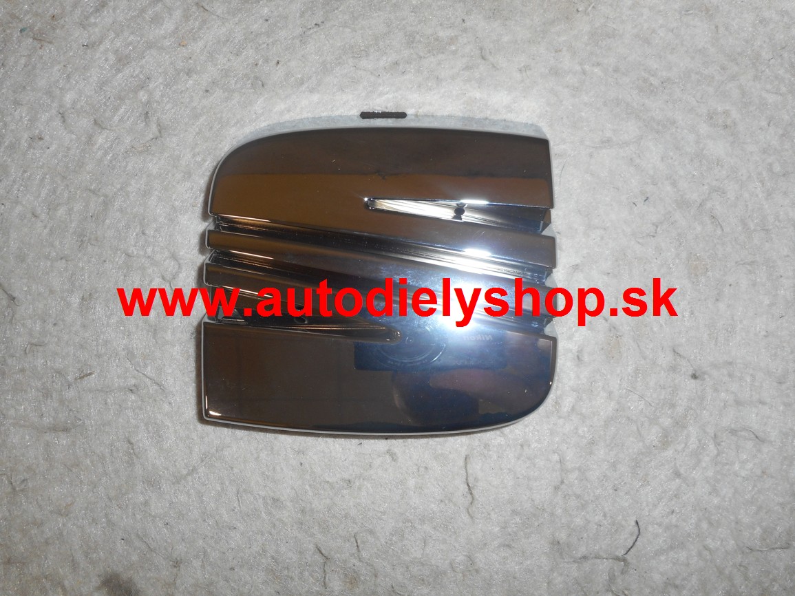 Seat Leon 09/05- znak v maske