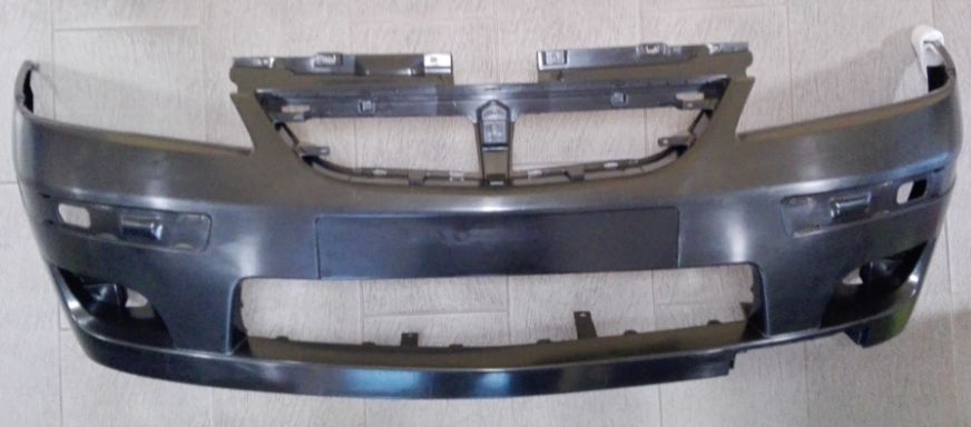 Suzuki LIANA 1/2005- Predný nárazník čierny