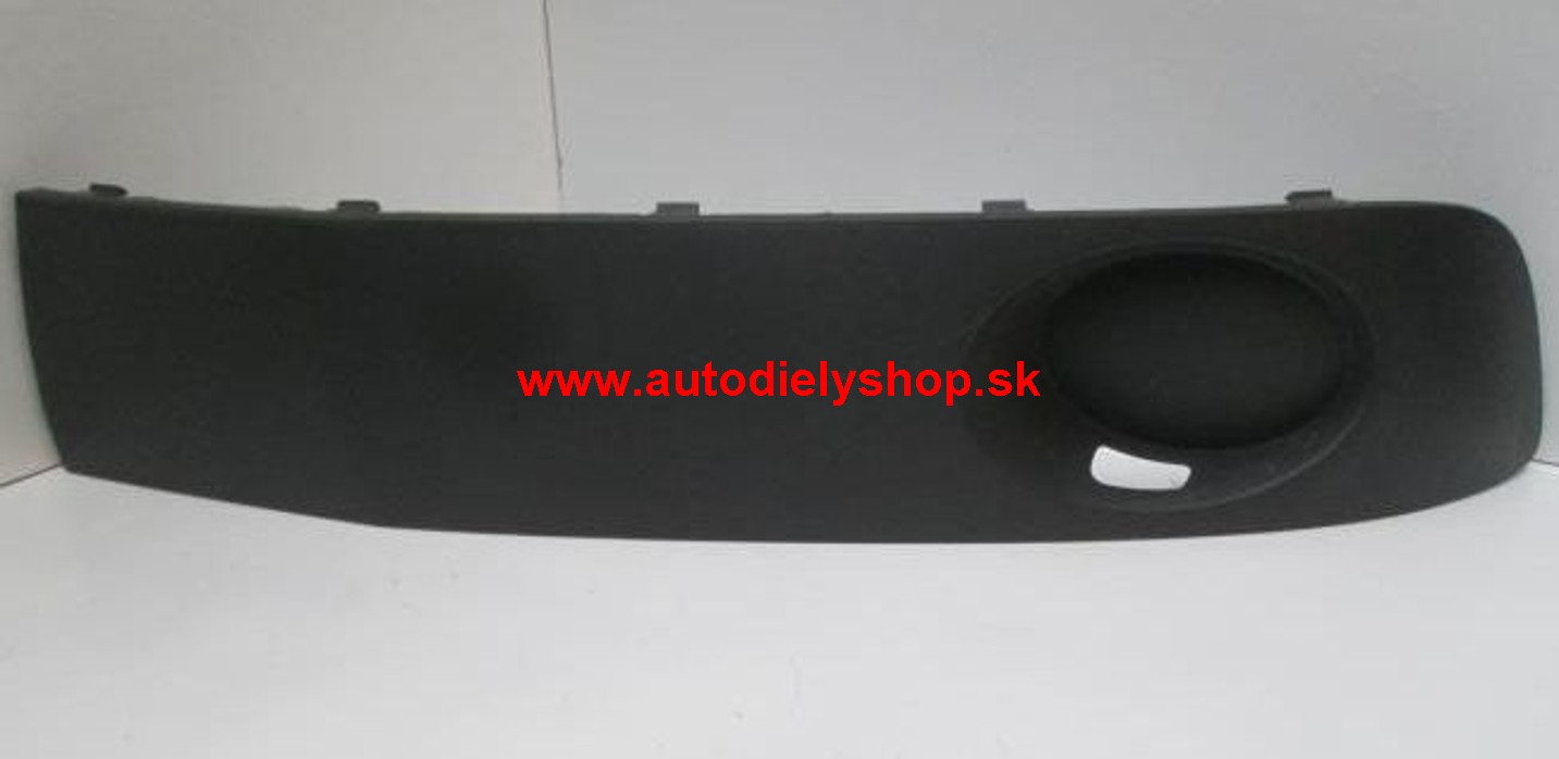 VW TRANSPORTER T5 11/2009- mriežka nárazníka ľavá čierna 