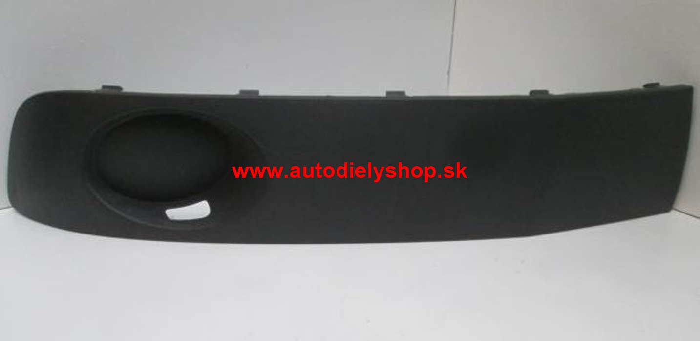 VW TRANSPORTER T5 11/2009- mriežka nárazníka pravá čierna 