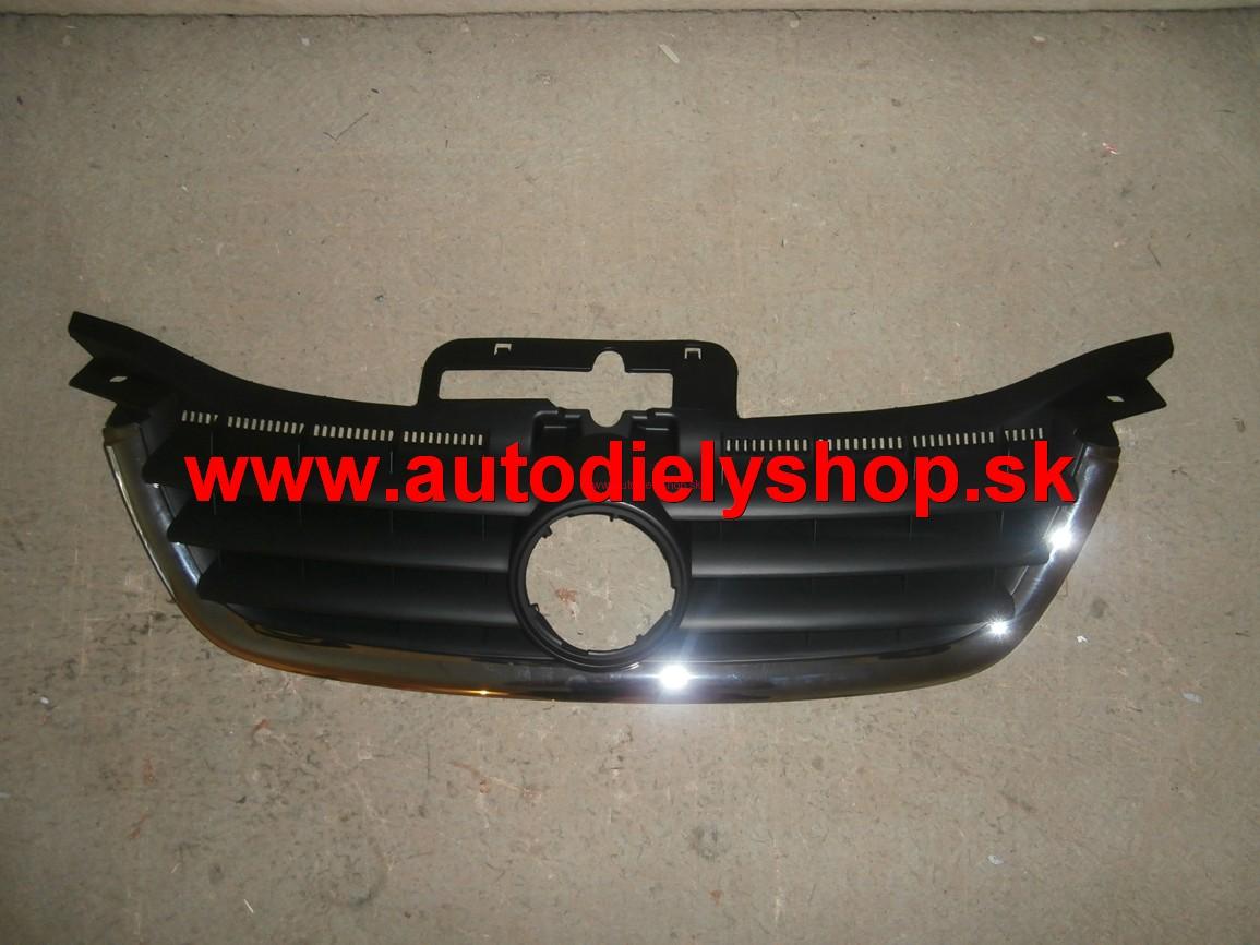 VW Touran 1/03-12/06 maska 