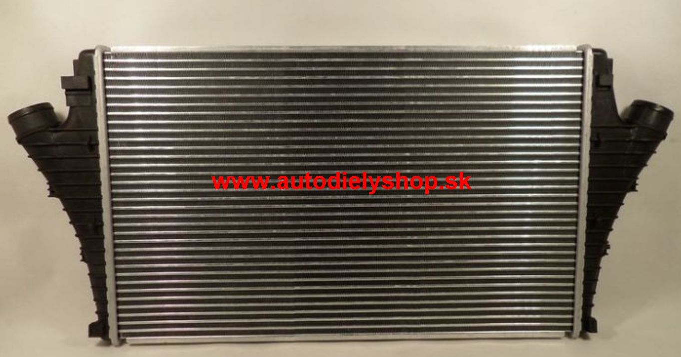 Opel SIGNUM 5/03-8/05 chladič vzduchu pre 2,0T-2,2DTi