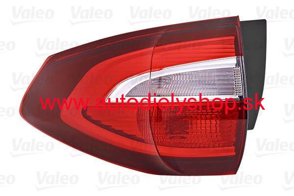 Ford C-MAX 2015- Zadné svetlo vonkajšie Ľavé