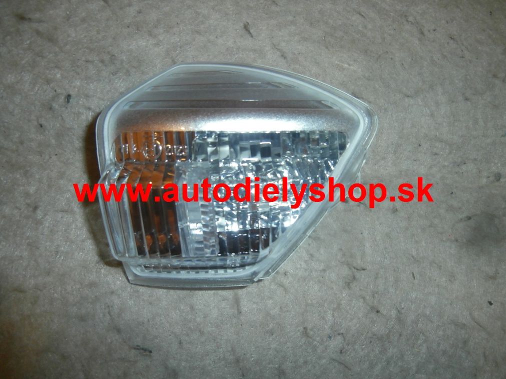 Ford C-MAX 2015- smerovka v zrkadle pravá