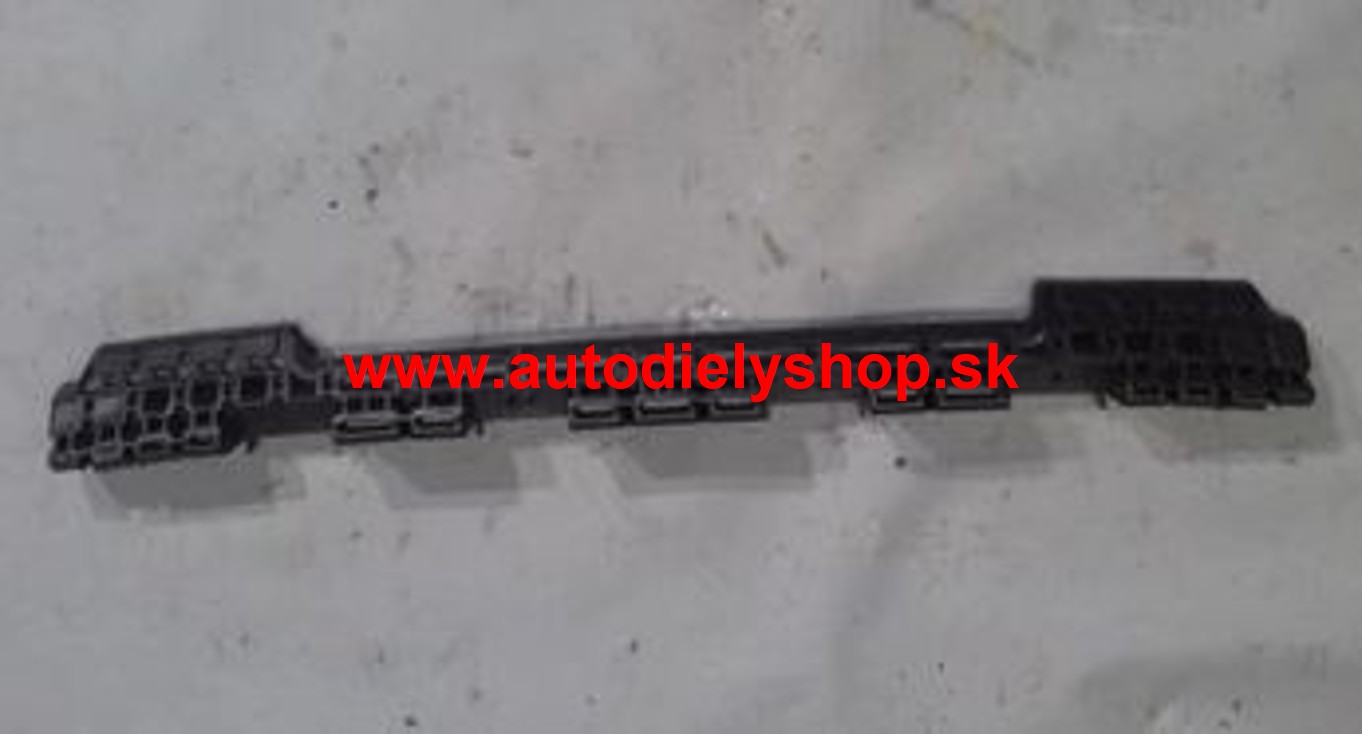 Hyundai IX20 10-5/15 stredný držiak predného nárazníku ORIGINÁL