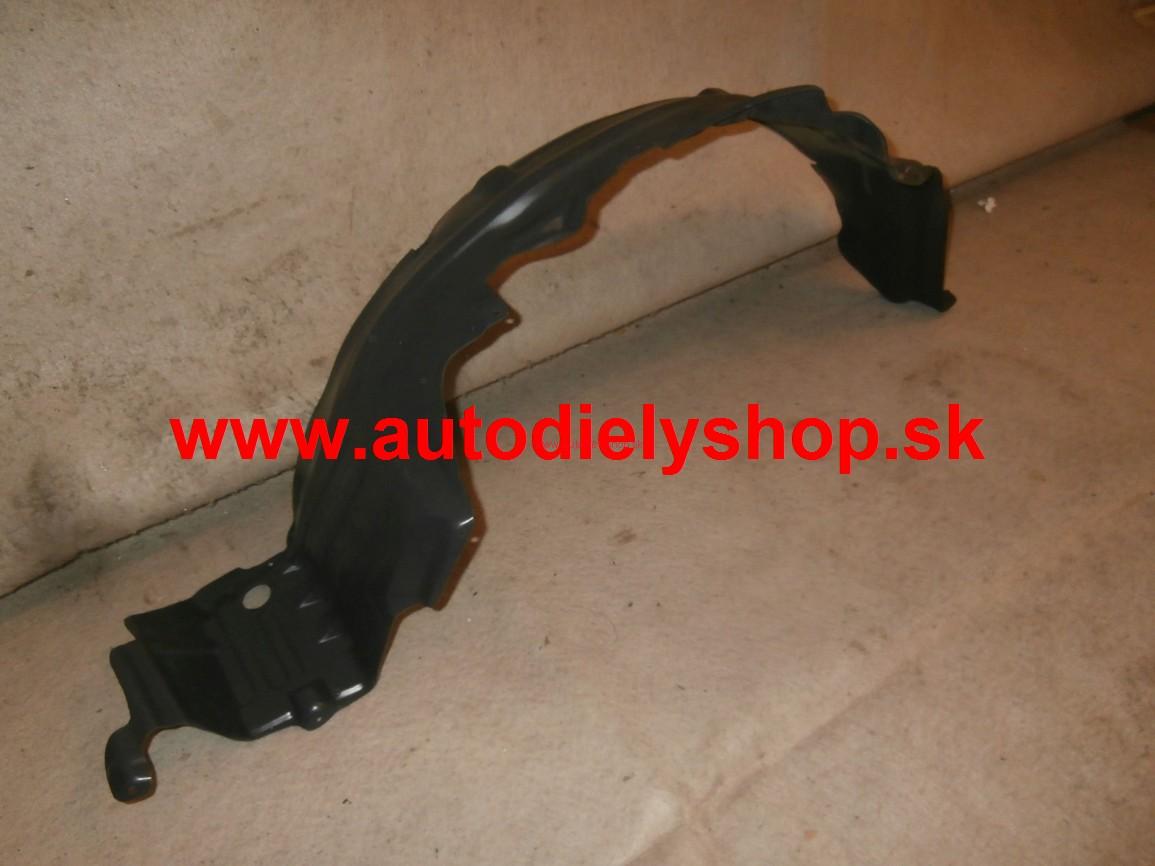 Nissan Almera 00-02 podblatník predný Pravý 