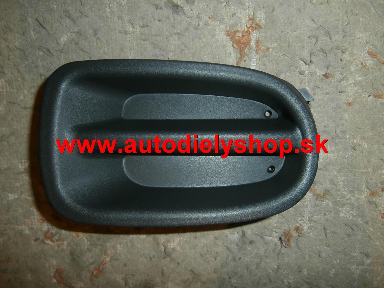  Nissan Almera 00-02 záslepka hmlovky Pravá 