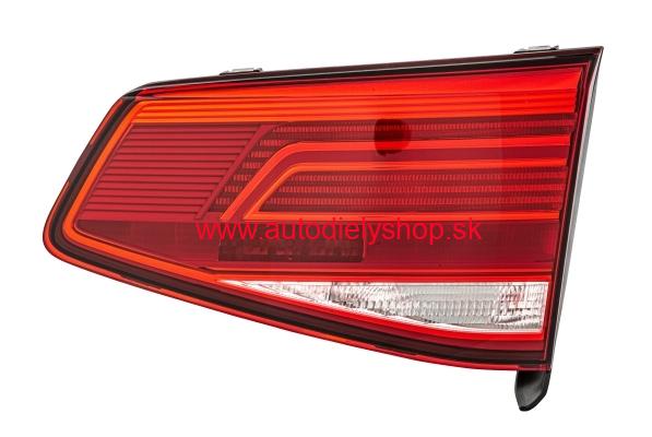 VW Passat B8 2014- zadné vnútorné LED svetlo Pravé / KOMBI / HELLA