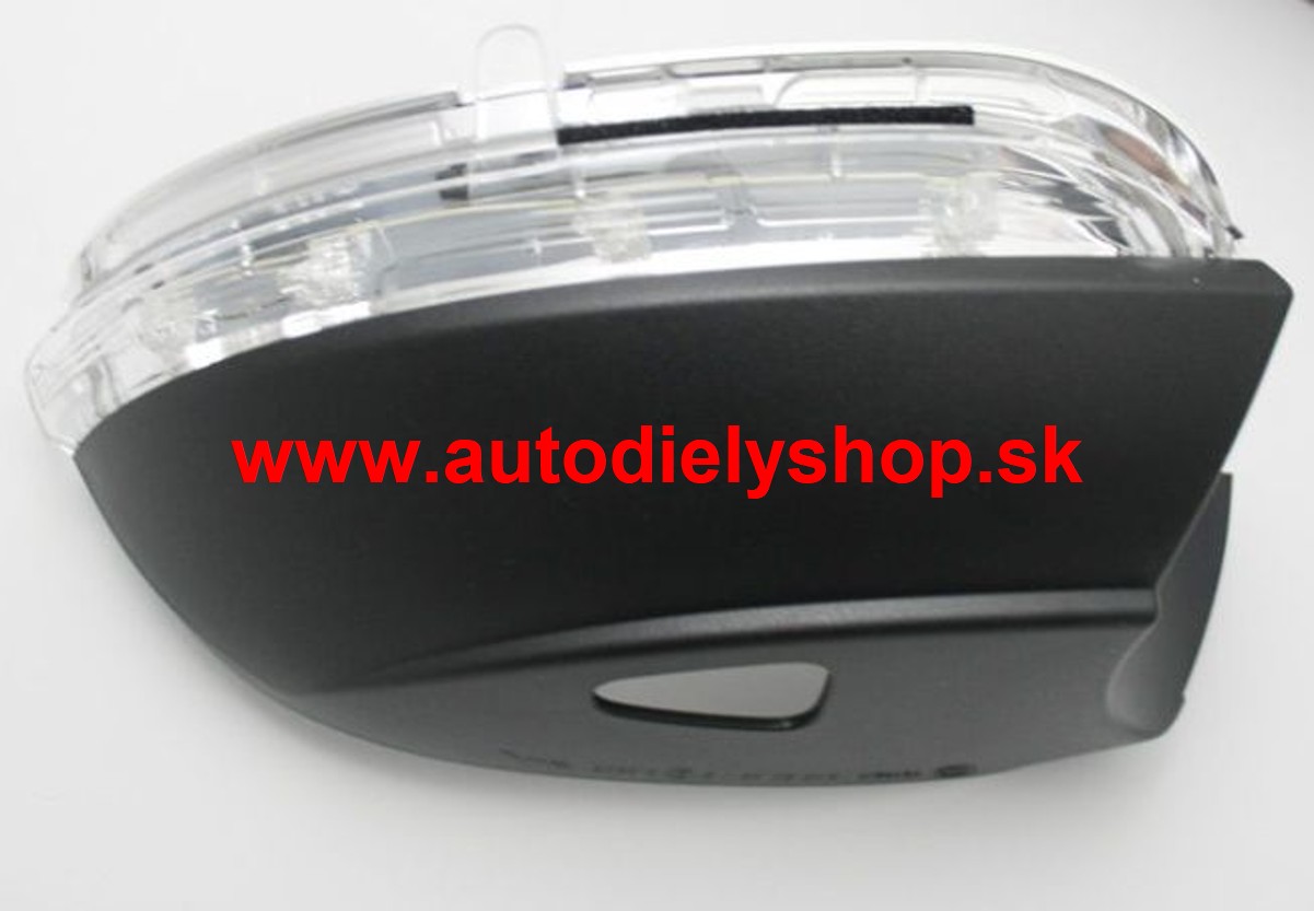 VW SCIROCCO 05/08-  Bočná smerovka v zrkadle, pravá /LED/ s ovetlením prahu