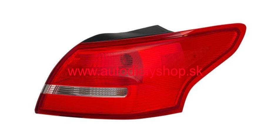 Ford FOCUS 10/2014- zadné svetlo Pravé, vonkajšie / sedan