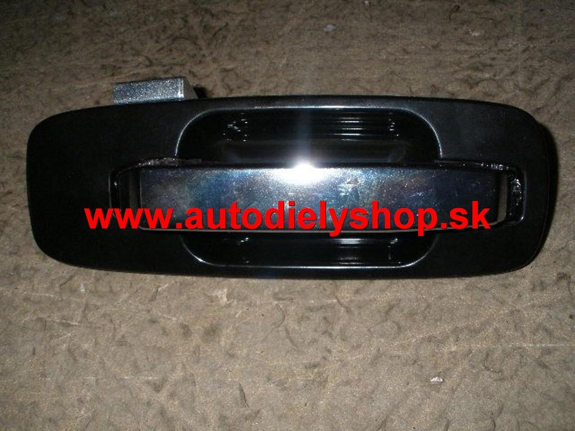  Nissan X TRAIL 6/01-05 zadná klučka Pravá 
