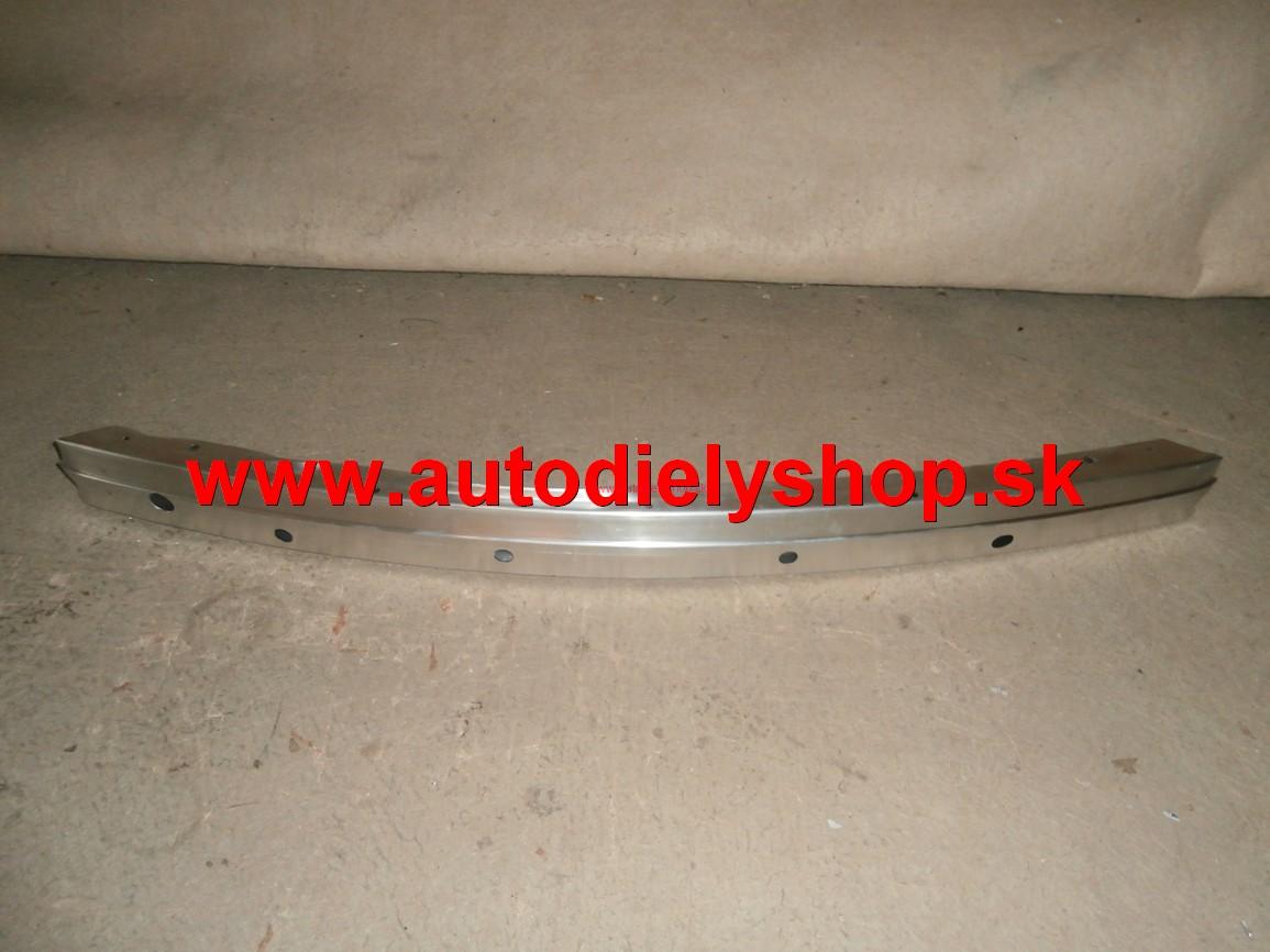 Opel Corsa C 00-06 výstuha predného nárazníku 