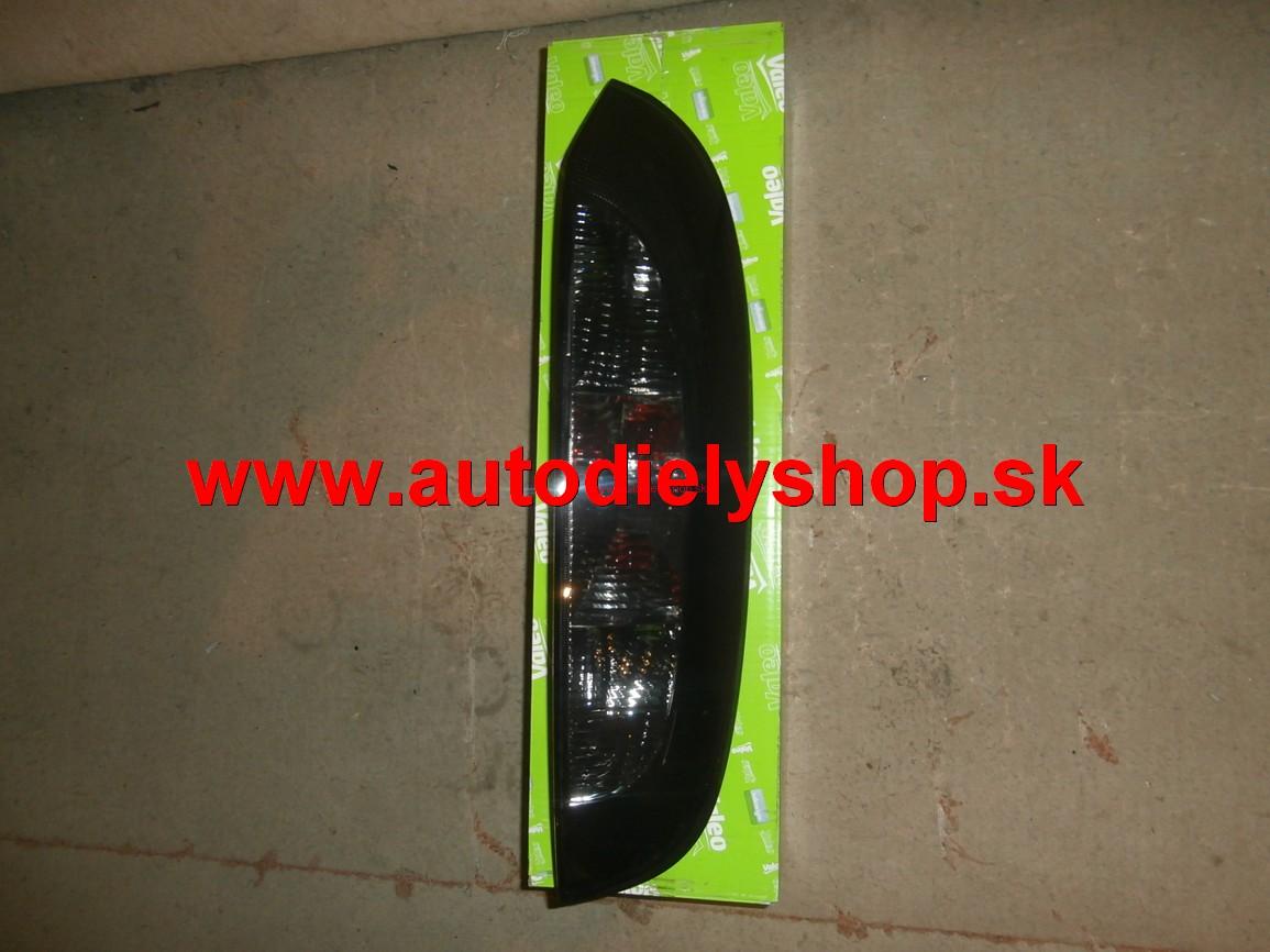 Opel Corsa C 00-06 zadné svetlo Pravé 