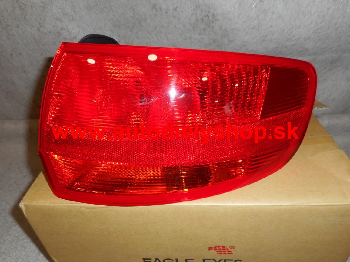  Audi A3 6/03- zadné svetlo pravé 5-dv, blatníkové 