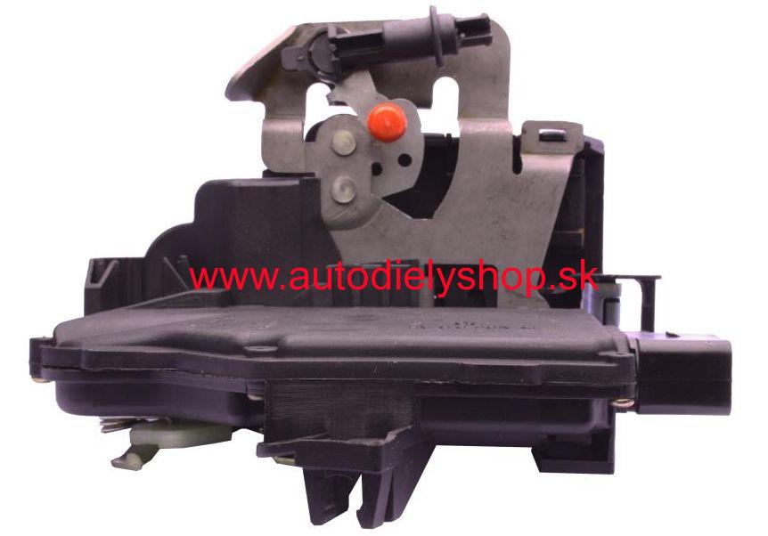AUDI A6 7/01-4/04 zámok predních dverí KOMPLET Ľavý