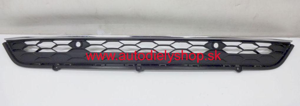 VW TIGUAN 1/2016- mriežka predného nárazníka / s otvormi pre parkomat / Chróm