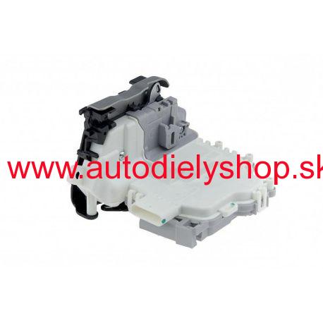 Audi A4 5/15- zámok zadných dverí Pravý