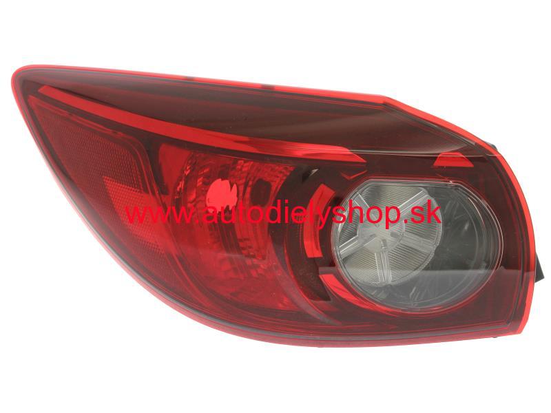 Mazda 3 09/2013- zadné svetlo Lavé / SEDAN / s lištou