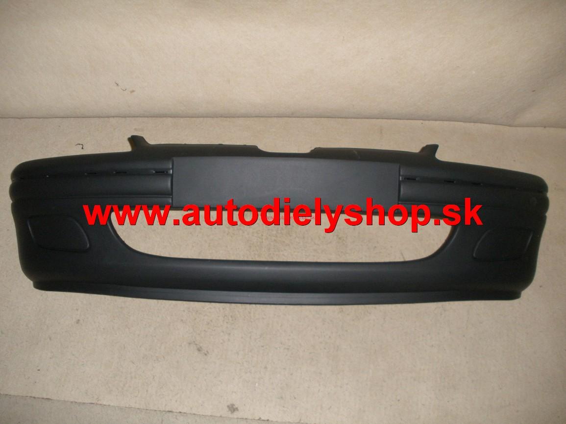  Peugeot 106 6/96 - predný nárazník,čierny 