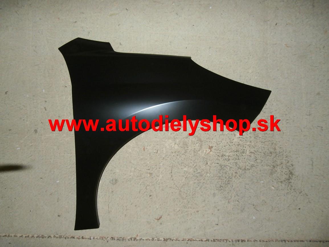  Peugeot 207 5/06- blatník pravý. 