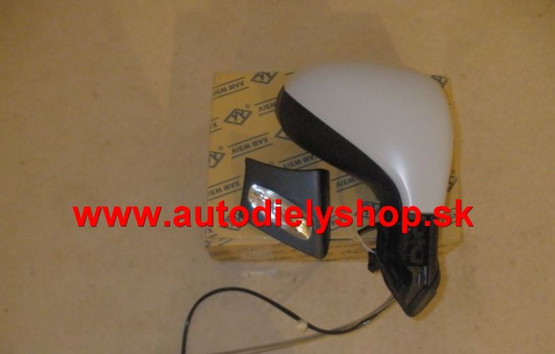  Peugeot 207 5/06- elektrické spätné pravé. 	