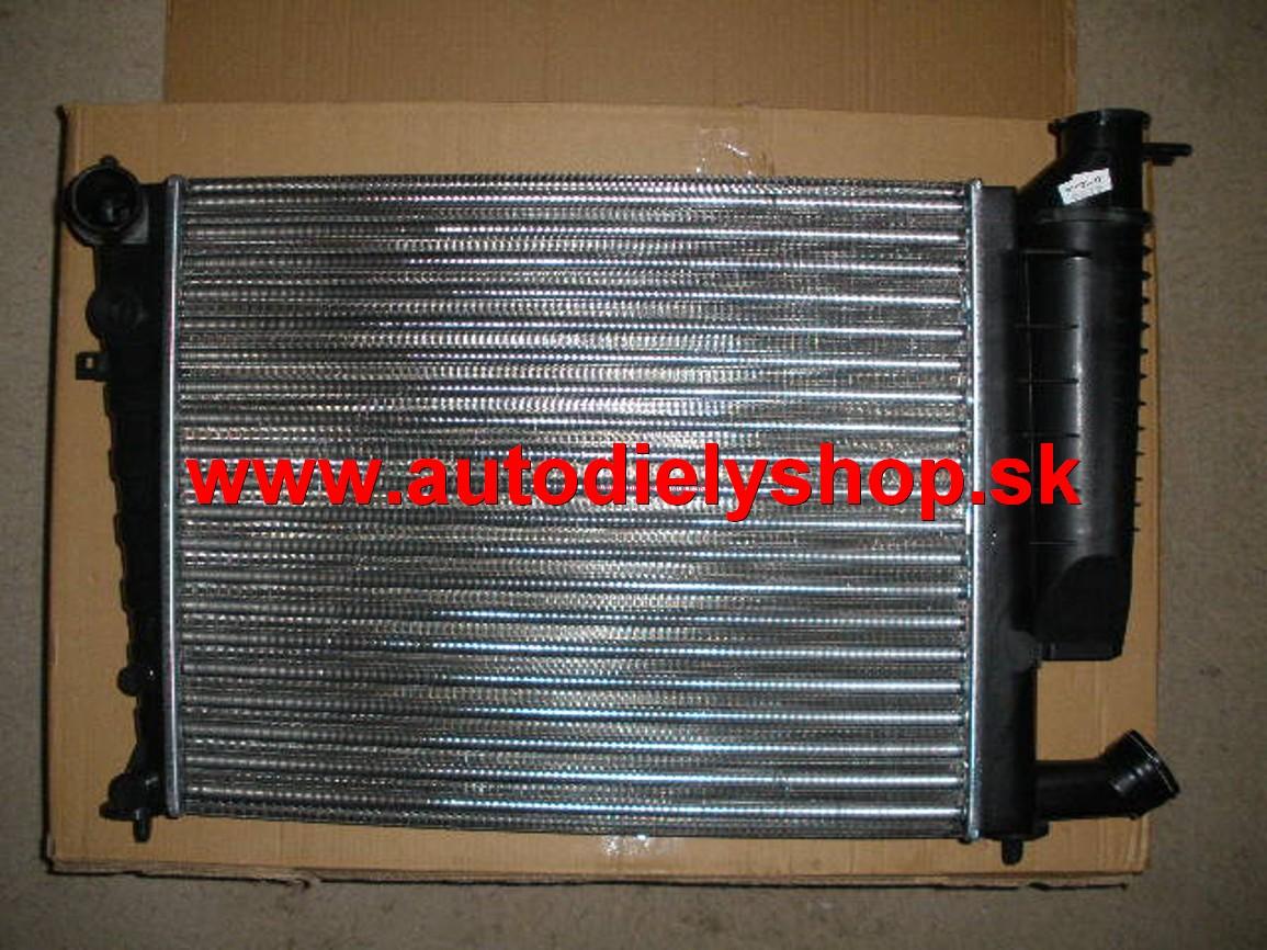  Peugeot 306 97-01 chladič vody na 1,4-1,6i / 460mm na sponku