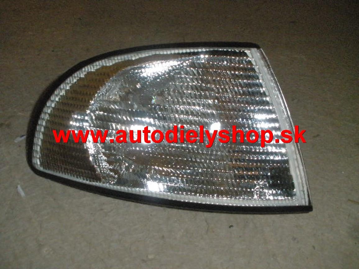  Audi A4 10/94-2/99 smerovka pravá 