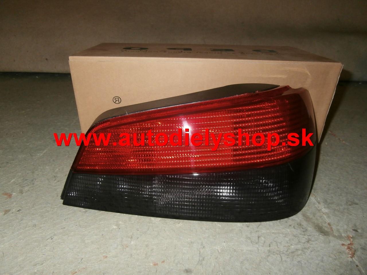 Peugeot 306 97-01 zadné svetlo na 3 a 5dver. pravé 