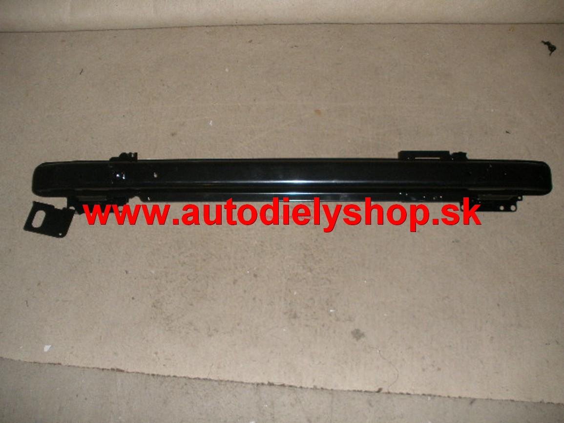 Peugeot 307 01-05 výstuha nárazníku 