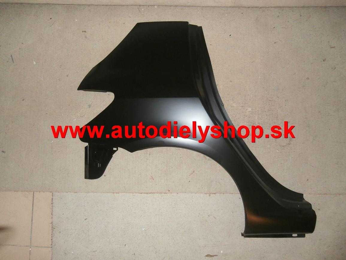 Peugeot 307 01-05 zadný blatník Pravý 