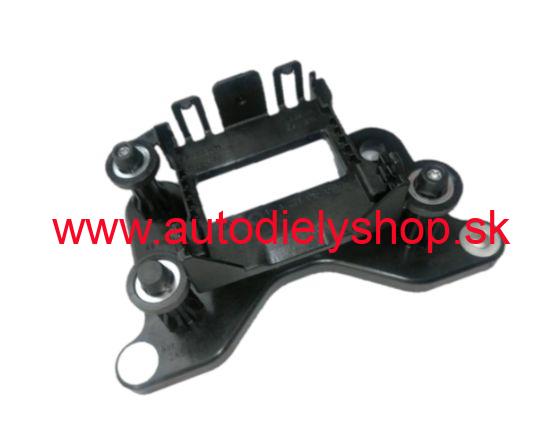 VW CADDY 6/2015- Držiak predného radaru OEM: 2K5998561