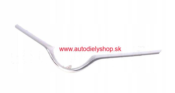 Toyota YARIS 8/2013- lišta masky / Spodná