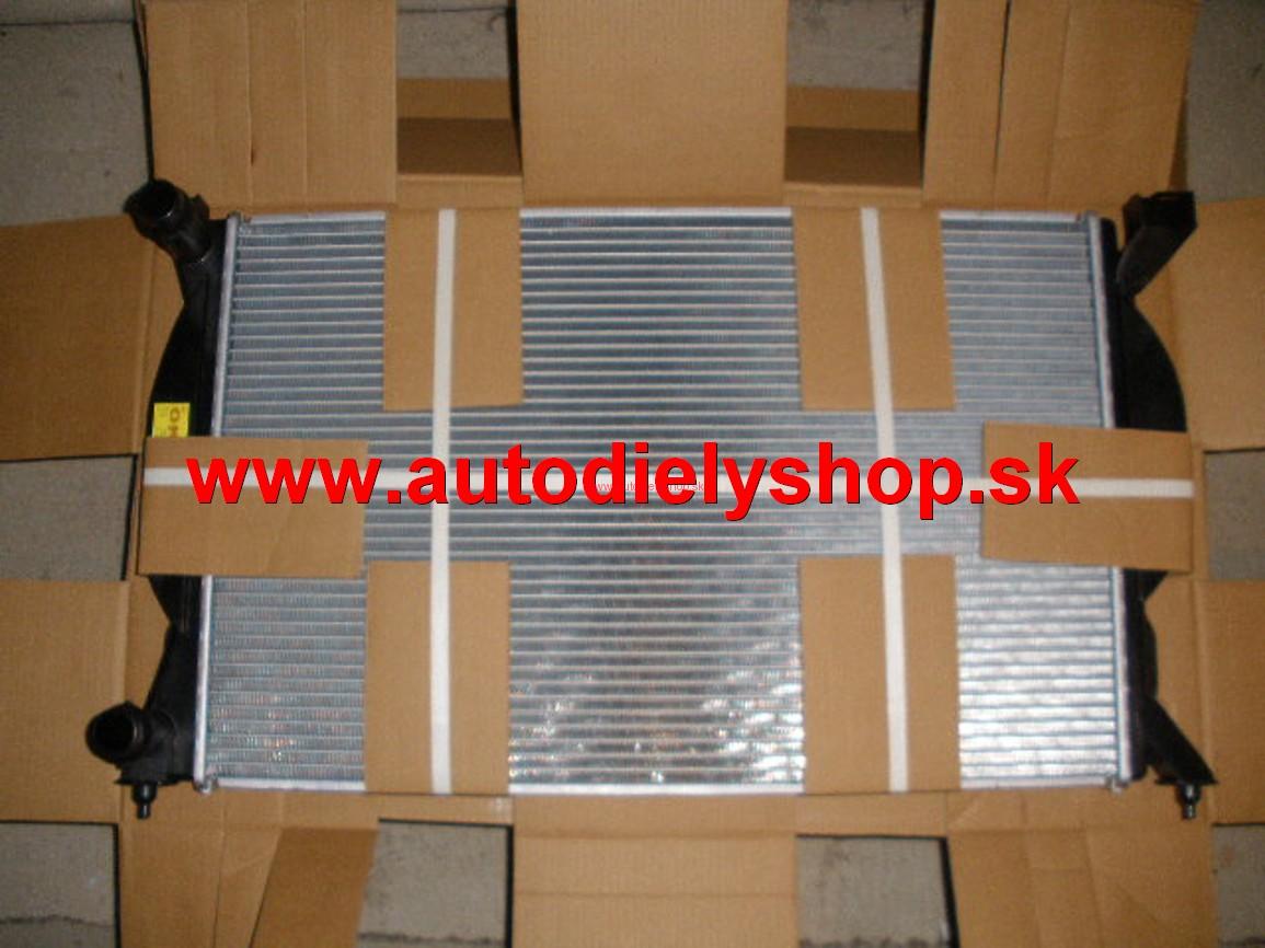 Audi A4 10/00-9/04 chladič vody 1,6i-1,8i-2,0i-1,9TDi 