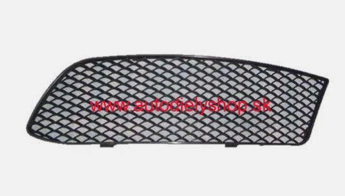 Mercedes W176 "A" 6/2012- mriežka predného nárazníka Pravá / AMG Paket